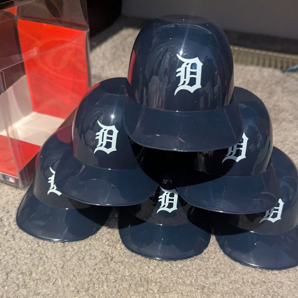 Miniature Detroit Tigers Snack Helmets